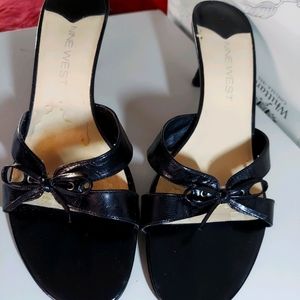 Nine West Black Patent Leather Heeled Flip Flops